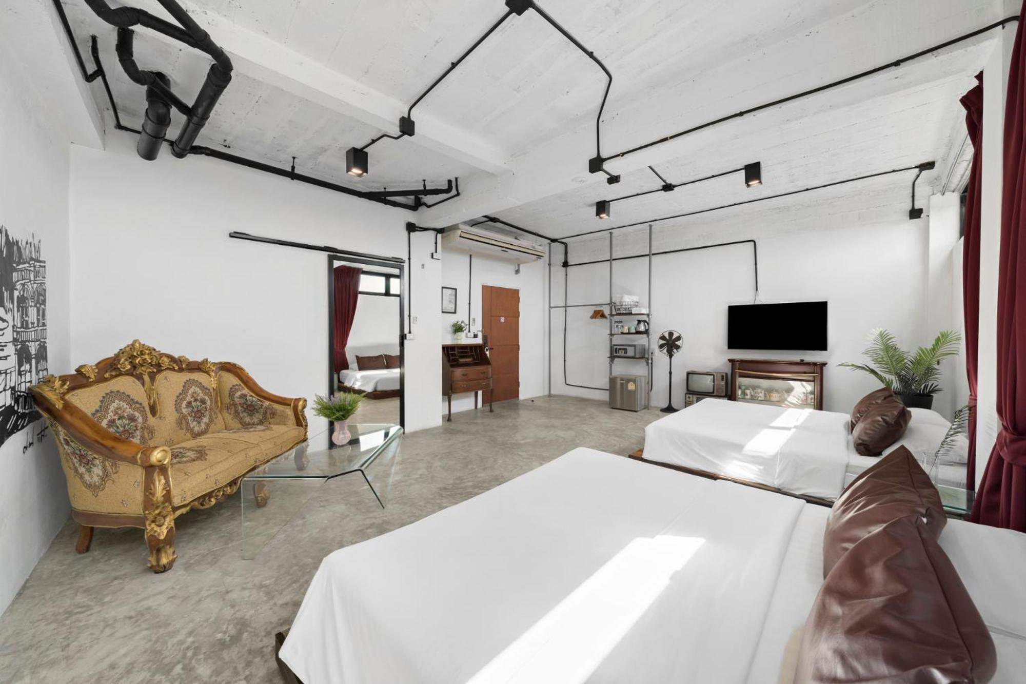 Quip Bed & Breakfast Hotel Phuket Ngoại thất bức ảnh