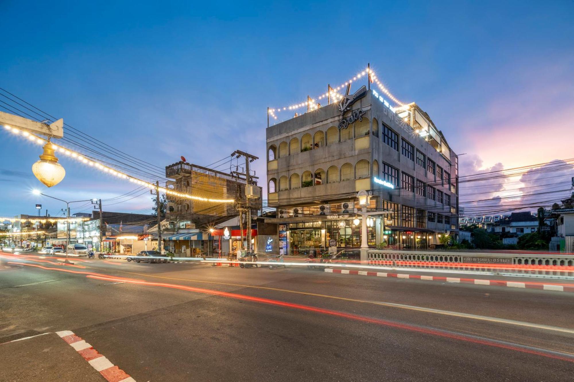 Quip Bed & Breakfast Phuket Ngoại thất bức ảnh