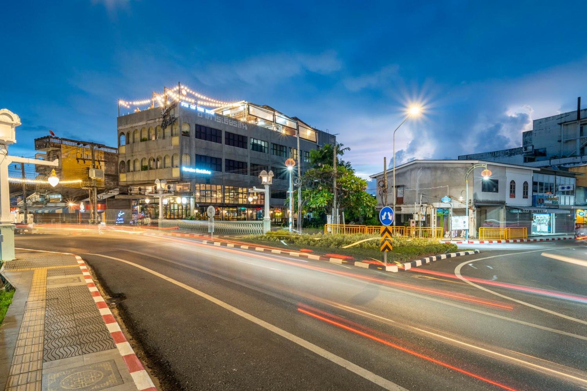 Quip Bed & Breakfast Phuket Ngoại thất bức ảnh