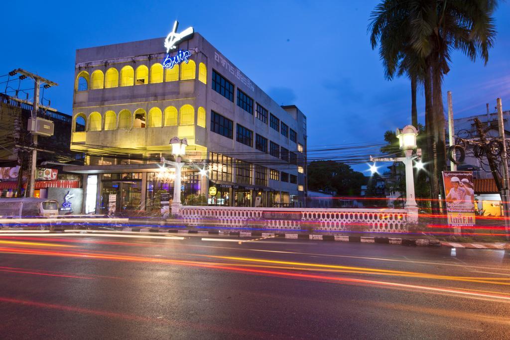 Quip Bed & Breakfast Hotel Phuket Ngoại thất bức ảnh