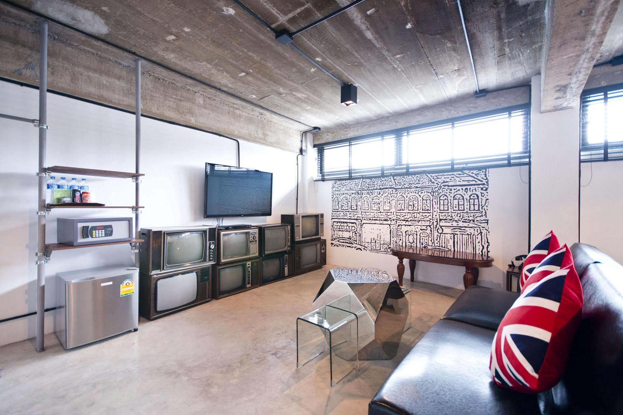 Quip Bed & Breakfast Phuket Ngoại thất bức ảnh